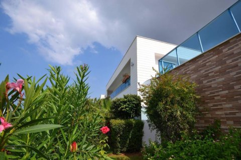 4 habitaciones Villa en Kargicak, Turkey No. 87034