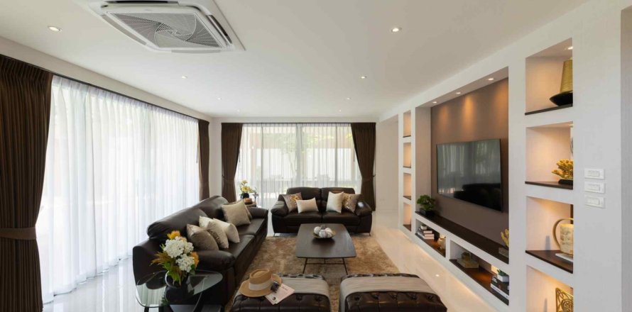 5 bedrooms House in Chiang Mai, Thailand No. 97579