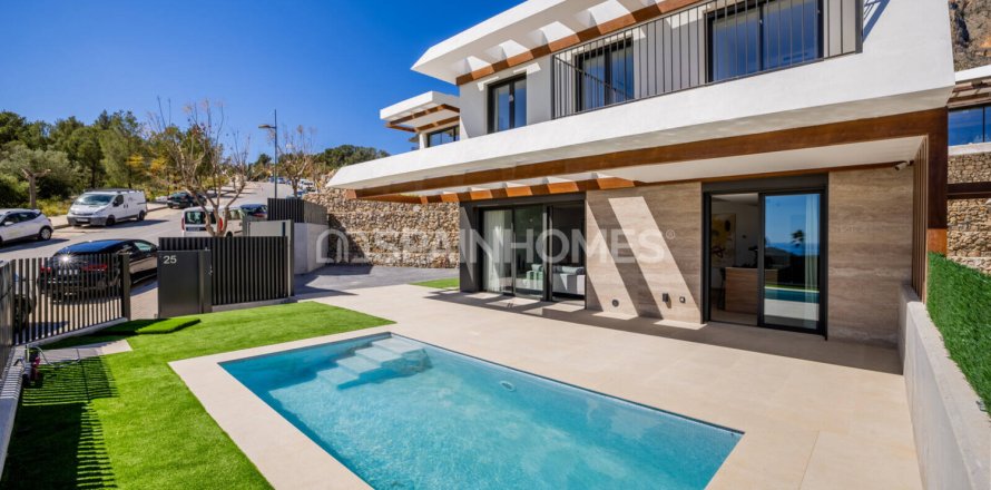 3 bedrooms Villa in Polop, Spain No. 88315