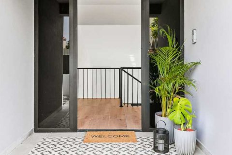 3 bedrooms House in Episkopi, Cyprus No. 44646 3