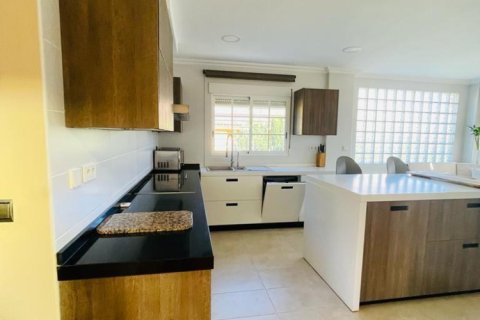 4 bedrooms Villa in Hai Bac, Vietnam No. 83823 8