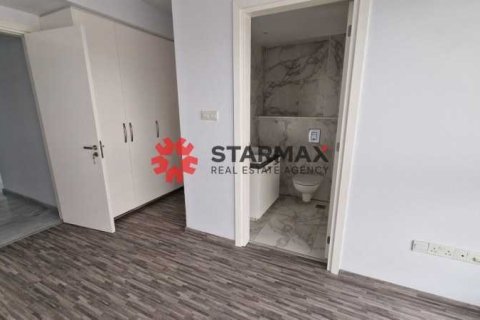 4 bedrooms Apartment in Larnaca, Cyprus No. 82834 12