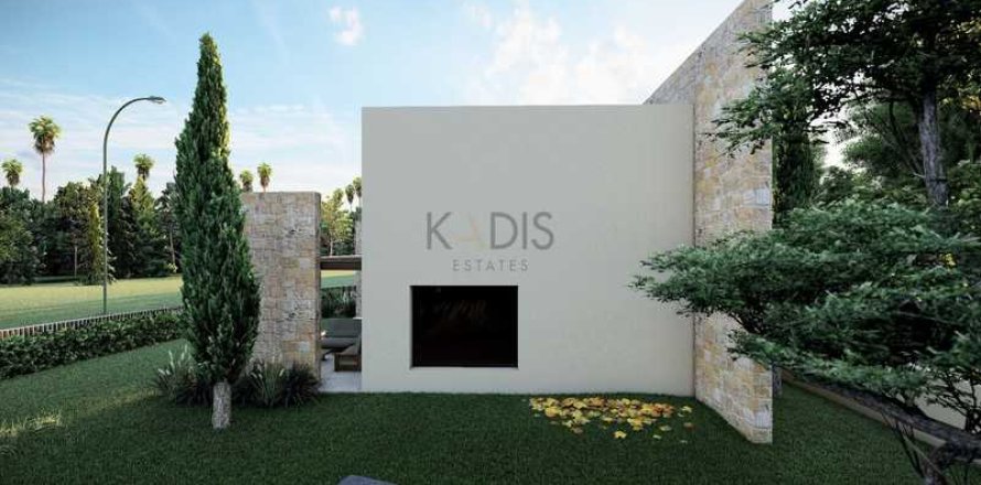 3 chambres House à Nicosia, Cyprus No. 101048