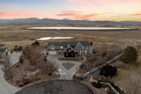 4 bedrooms House in Longmont, USA No. 77081 2