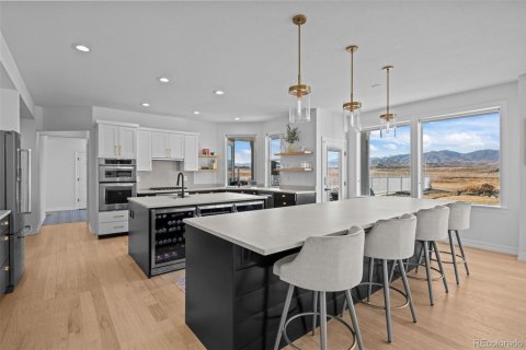 4 bedrooms House in Longmont, USA No. 77081 9