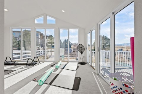 4 bedrooms House in Longmont, USA No. 77081 17