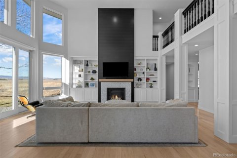 4 bedrooms House in Longmont, USA No. 77081 5