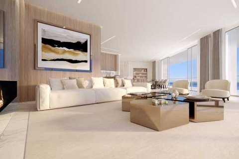 4 bedrooms Apartment in Limassol, Cyprus No. 65886 2