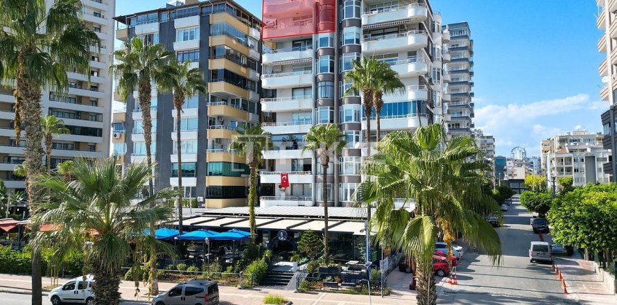 5 bedrooms Apartment in Mezitli, Turkey No. 129763