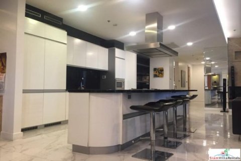 4 bedrooms Apartment in Pattaya, Thailand No. 96542 4