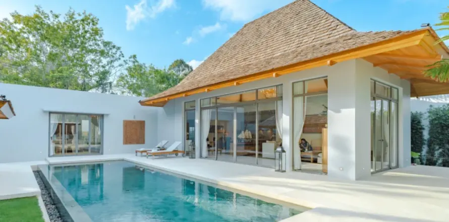 4 bedrooms Villa in Phuket, Thailand No. 87497