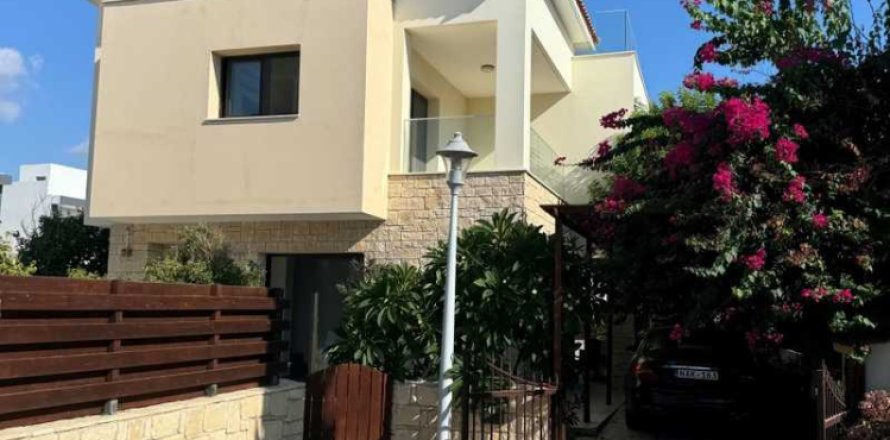 3 dormitorios House en Chloraka, Cyprus No. 70674