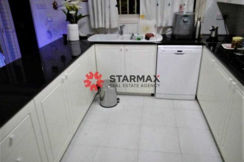 3 bedrooms House in Enkomi, Cyprus No. 82730 8