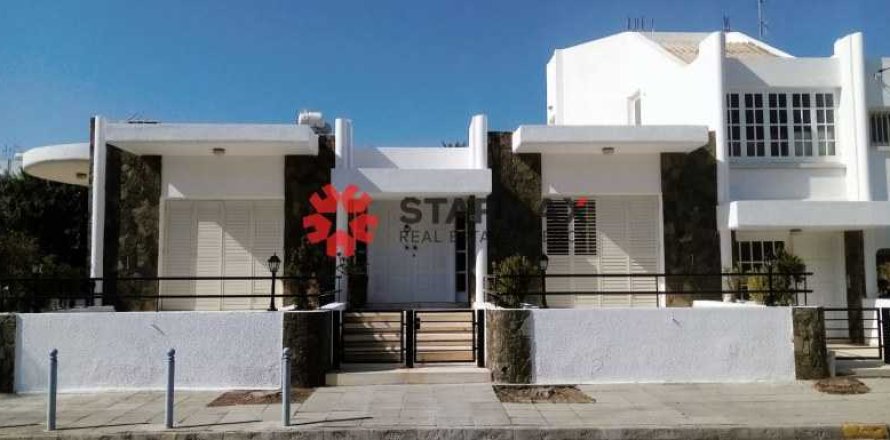 3 bedrooms House in Enkomi, Cyprus No. 82730