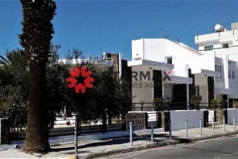 3 bedrooms House in Enkomi, Cyprus No. 82730 2