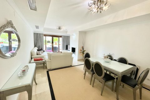 2 dormitorios Apartment en Tan Xuan, Vietnam No. 27350 1