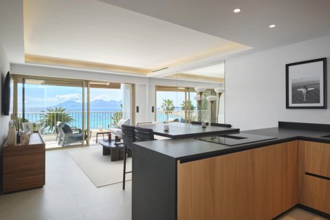 2 bedrooms Apartment in Cannes, France No. 75908 4