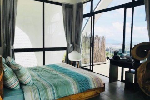 3 bedrooms Villa on the Chaweng Beach, Thailand No. 96059 2