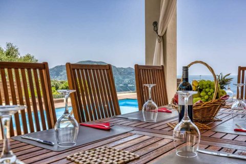 3 bedrooms Villa in Corfu, Greece No. 107696 17