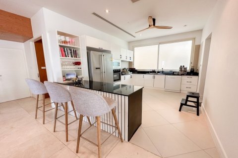 4 bedrooms Penthouse in Layan Beach, Thailand No. 97284 8