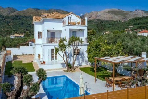 4 bedrooms Maisonette in Zakynthos, Greece No. 69582 1