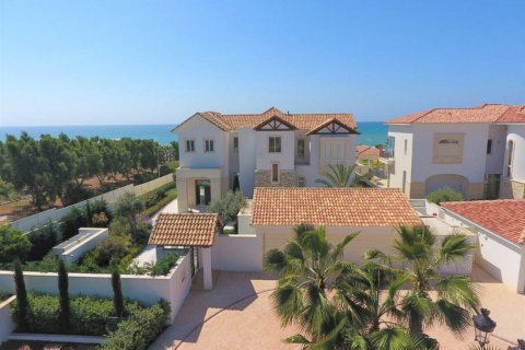 6 dormitorios Villa en Larnaca, Cyprus No. 105637 3