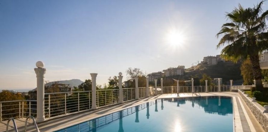 4 rooms Appartement à Alanya, Turkey No. 21706
