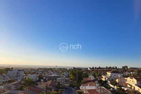 4 bedrooms Villa in Limassol, Cyprus No. 70993 9