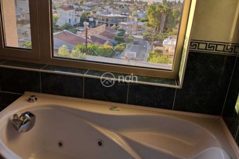 4 bedrooms Villa in Limassol, Cyprus No. 70993 15