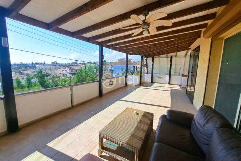 4 bedrooms Villa in Limassol, Cyprus No. 70993 11