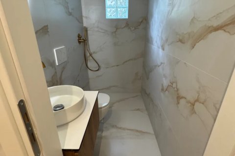 2 rooms Apartment in Glyfada, Greece No. 108429 10