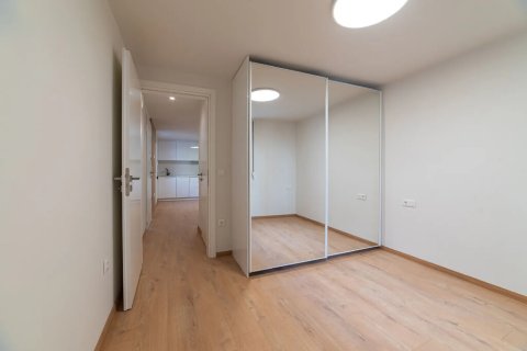 2 rooms Apartment in Glyfada, Greece No. 108429 7