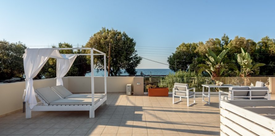 3 bedrooms Apartment in Chania, Greece No. 24159