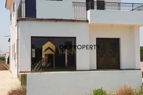 3 chambres House à Mazotos, Cyprus No. 31455 1