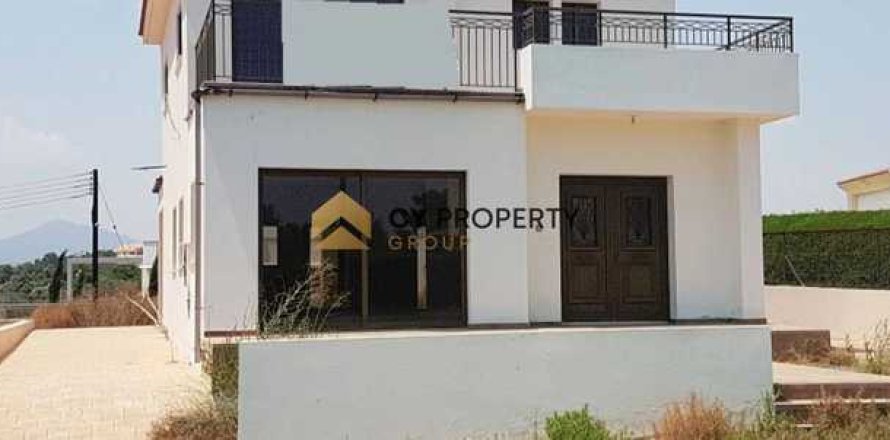 3 chambres House à Mazotos, Cyprus No. 31455