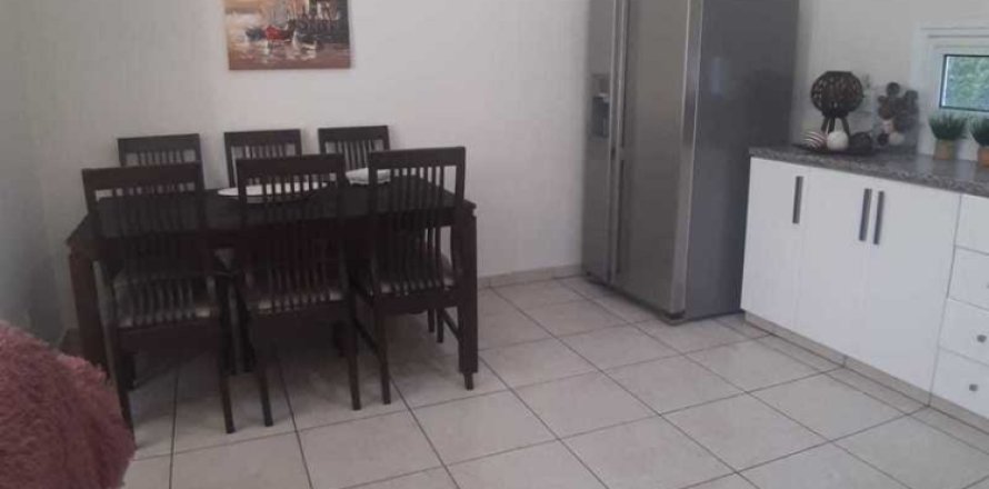 3 bedrooms House in Agios Athanasios, Cyprus No. 29952