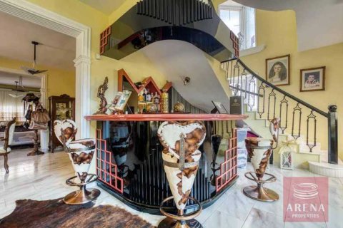 Вилла с 4 спальнями в Паралимни, Кипр №63103 9