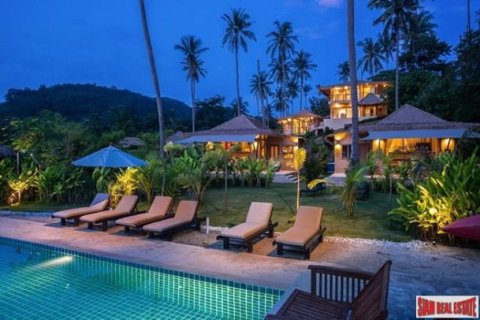 2 bedrooms Villa in Phuket, Thailand No. 96420 1