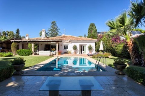 3 dormitorios House en Estepona, Spain No. 25290