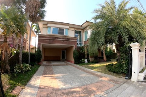 4 bedrooms House in Chiang Mai, Thailand No. 97663 1