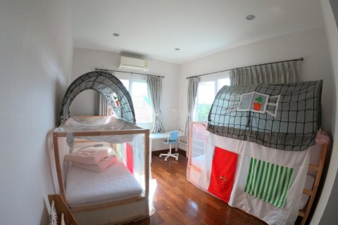 4 bedrooms House in Chiang Mai, Thailand No. 97663 3