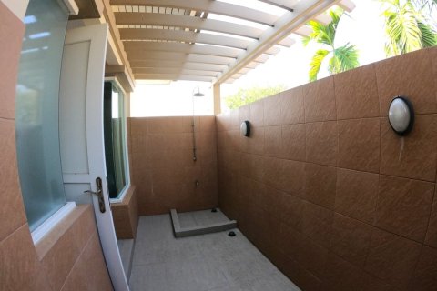 4 bedrooms House in Chiang Mai, Thailand No. 97663 9