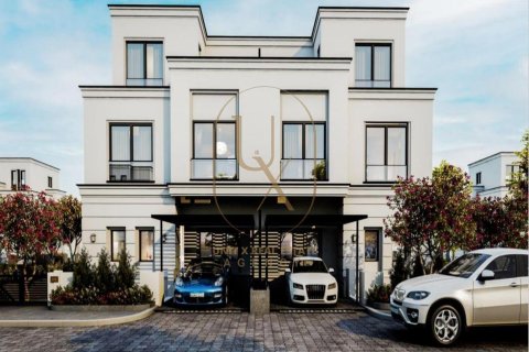 4 bedrooms Townhouse in Sheikh Zayed Compounds, Egypt No. 38162