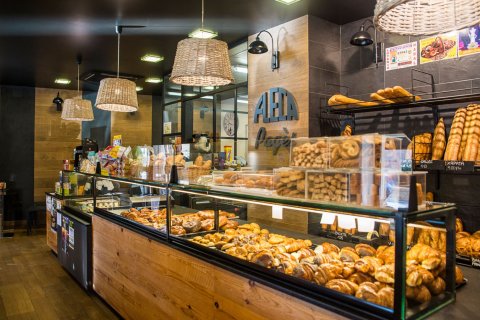 100m² Commercial property en Les Corts (L'escala), Spain No. 113789