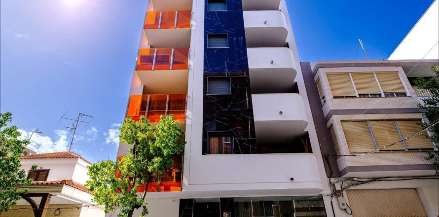4 dormitorios Penthouse en Torrevieja, Spain No. 125565