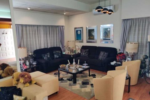 4 bedrooms Villa in Strovolos, Cyprus No. 80637 4