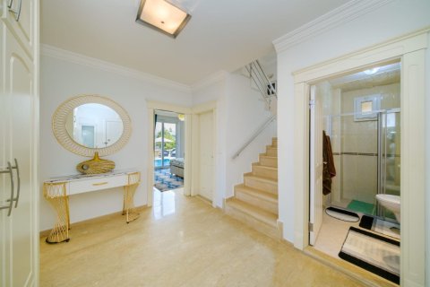 4 dormitorios Villa en Lien Chieu, Vietnam No. 15380 2