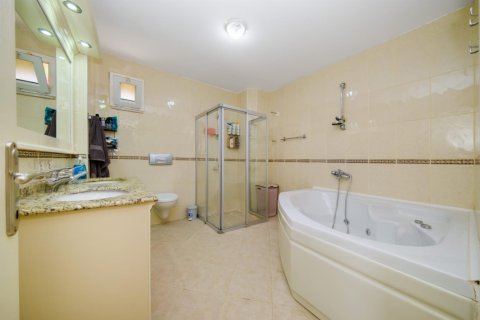 4 dormitorios Villa en Lien Chieu, Vietnam No. 15380 20