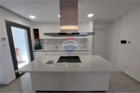 2 chambres Appartement à Limassol, Cyprus No. 75724 4