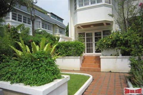 3 bedrooms House in Bangkok, Thailand No. 96075 18